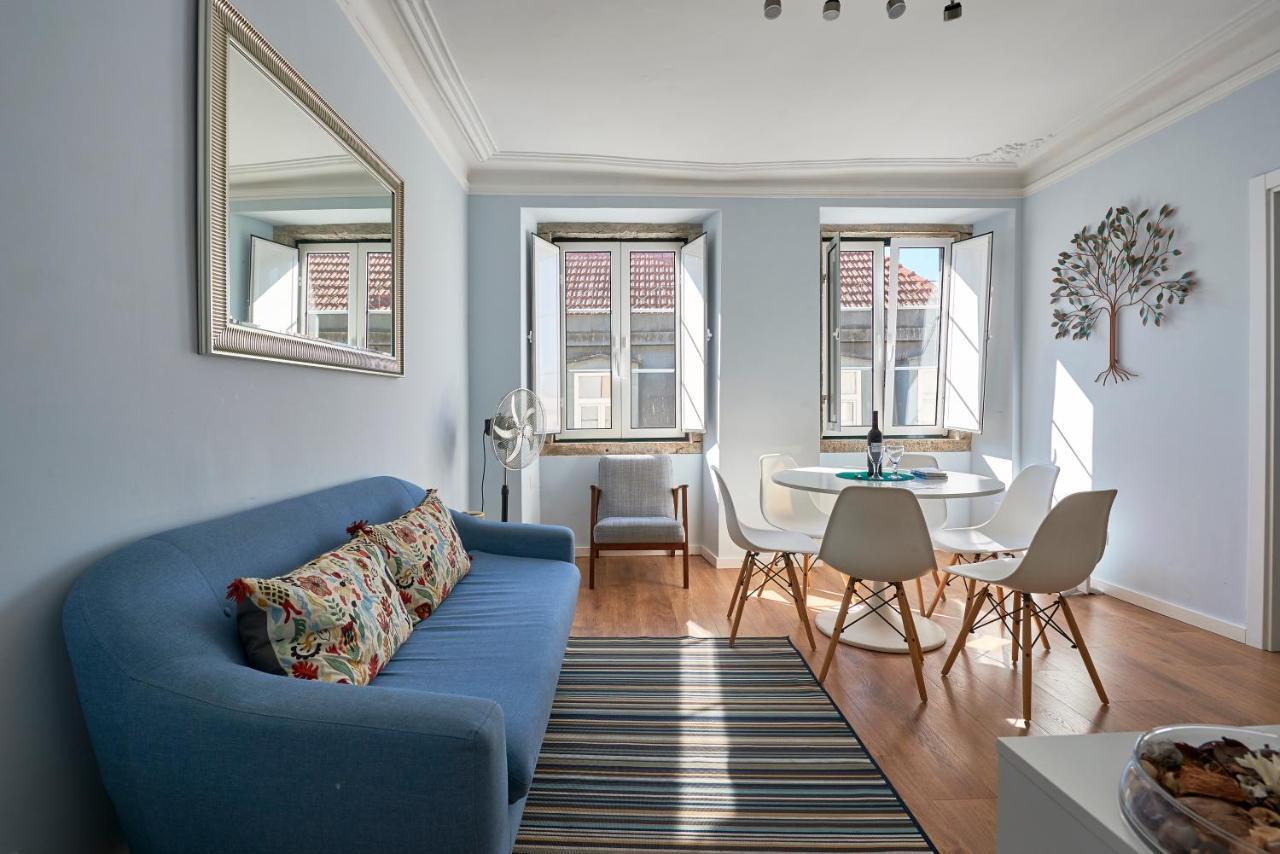 Elegant Riverview In Historical Lejlighed