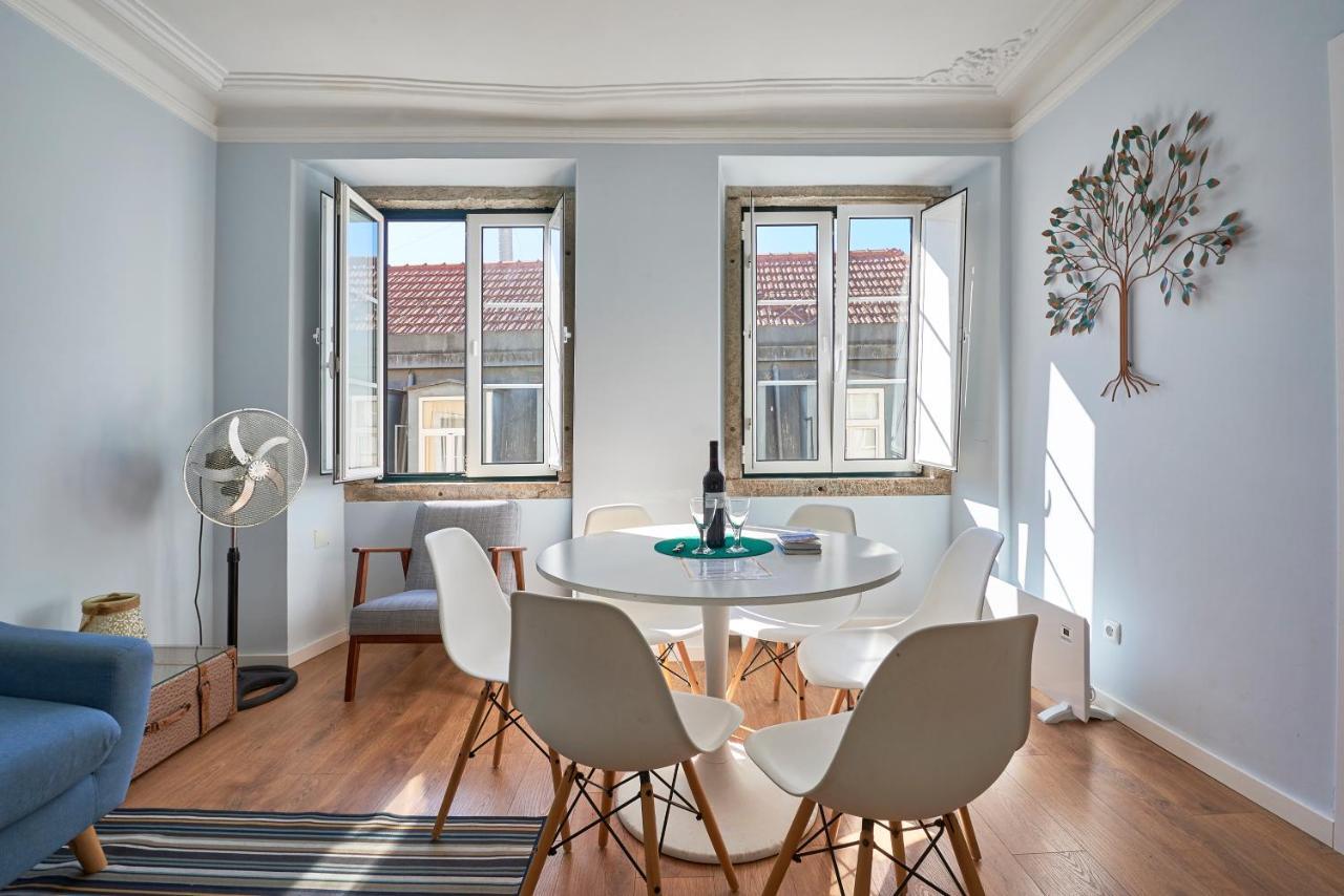 Elegant Riverview In Historical Lejlighed