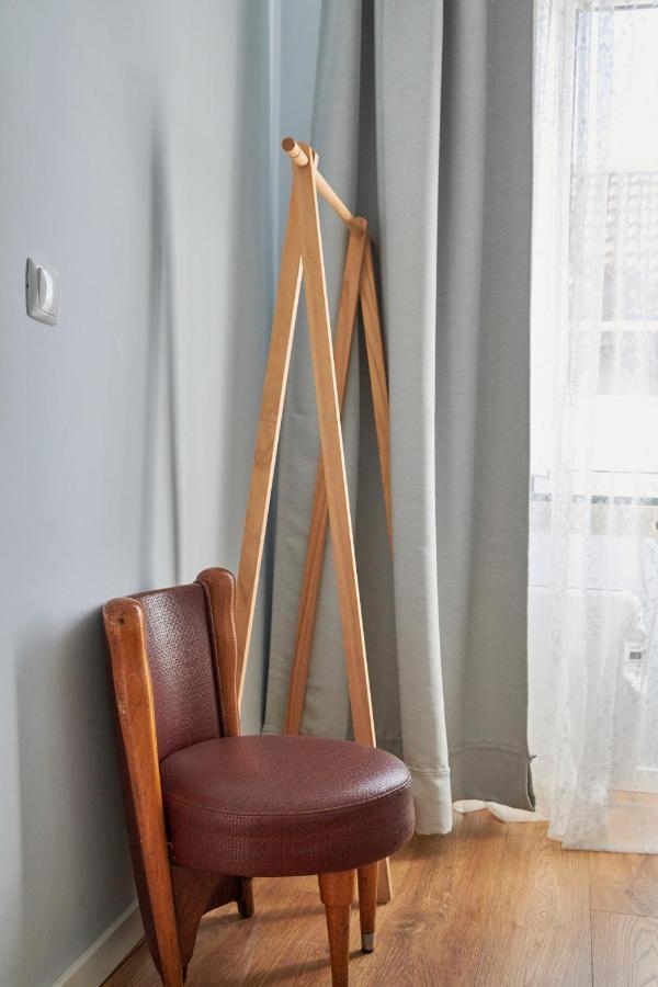 Elegant Riverview In Historical Lejlighed